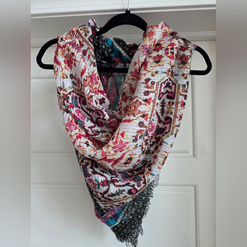 Beautiful Multicolor Patterned Scarf‎